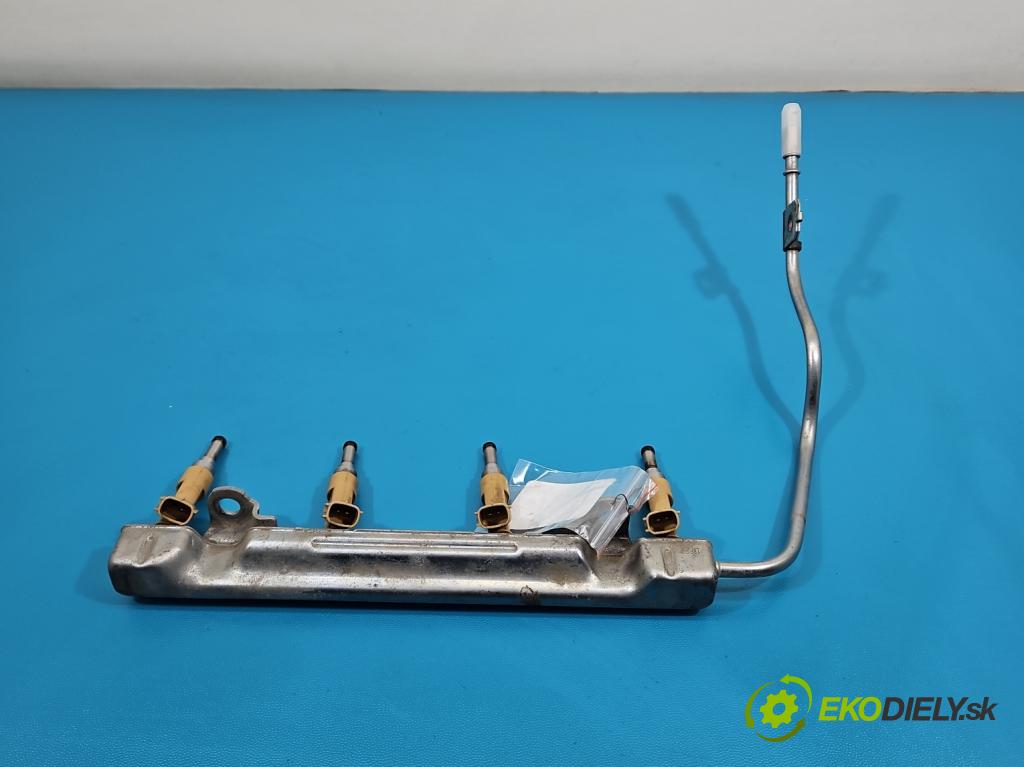 Toyota Auris II 2012-2018 1.8 hybrid 99 HP automatic 73 kW 1798 cm3 5- lišta vstrekovacia 23250-0T030 (Vstrekovacia lišta)