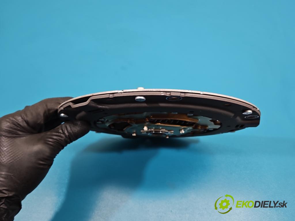 Toyota Auris II 2012-2018 1.8 hybrid 99 HP automatic 73 kW 1798 cm3 5- Spojka: 8F213989 (Spojková sada)