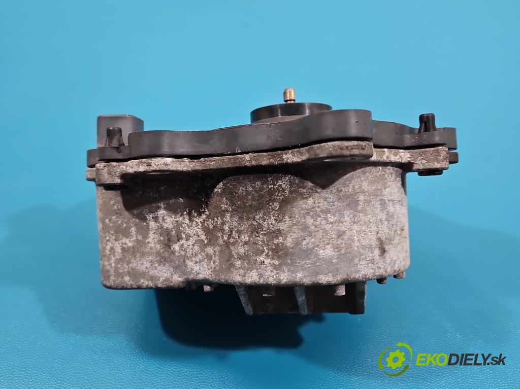 Toyota Auris II 2012-2018 1.8 hybrid 99 hp automatic 73 kW 1798 cm3 5- čerpadlo vody 0218 (Vodní pumpa)