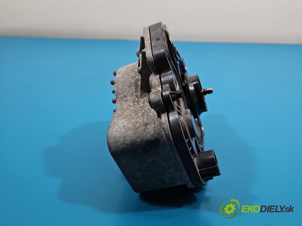 Toyota Auris II 2012-2018 1.8 hybrid 99 hp automatic 73 kW 1798 cm3 5- čerpadlo vody 0218 (Vodní pumpa)