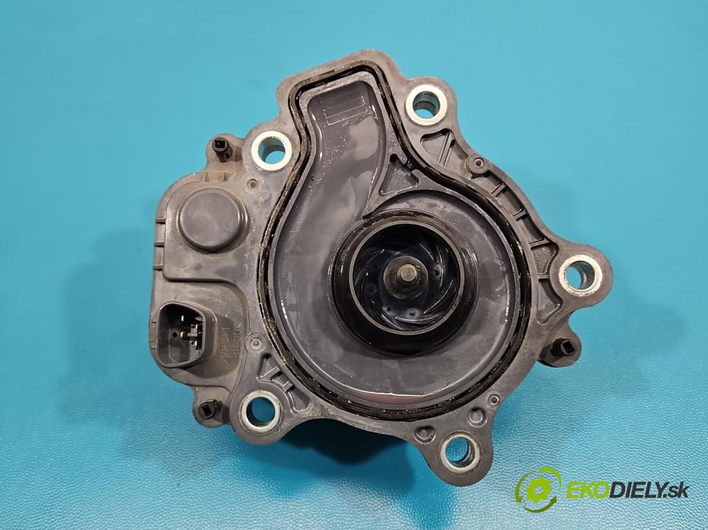 Toyota Auris II 2012-2018 1.8 hybrid 99 hp automatic 73 kW 1798 cm3 5- čerpadlo vody 0218 (Vodní pumpa)