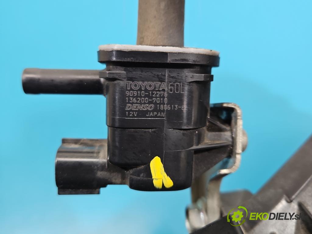 Toyota Auris II 2012-2018 1.8 hybrid 99 HP automatic 73 kW 1798 cm3 5- zvod nasávací  (Sacie potrubie)