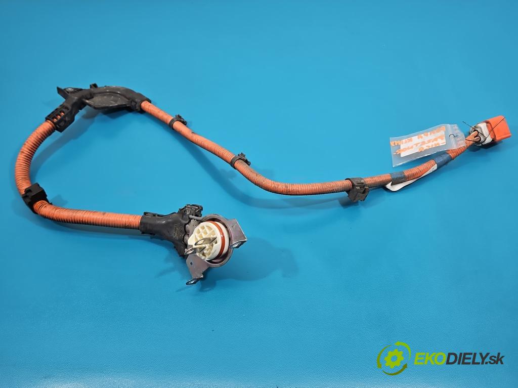 Toyota Auris II 2012-2018 1.8 hybrid 99 HP automatic 73 kW 1798 cm3 5- Zväzok: ostatné 82122-02190A