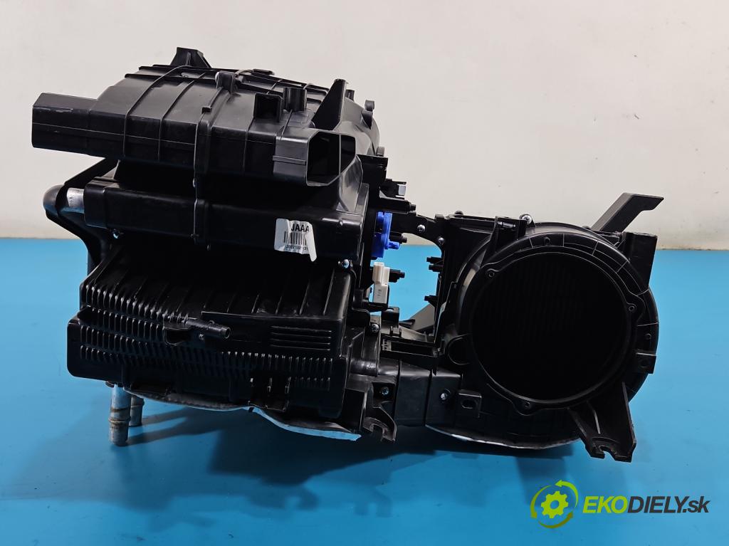 Kia Picanto III  17- 1.2 MPI 84KM manual 61.8 kW 1197 cm3 5- radiator DF901CXGAA (Radiátor kúrenia)