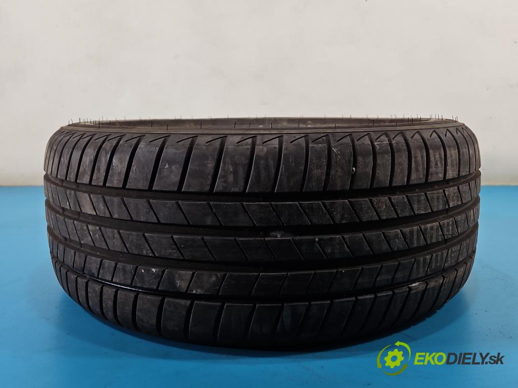 Opel Astra V  2015-2022 1.4 T 125 hp manual 92 kW 1399 cm3 5- pneumatiky: letní 4 komplet