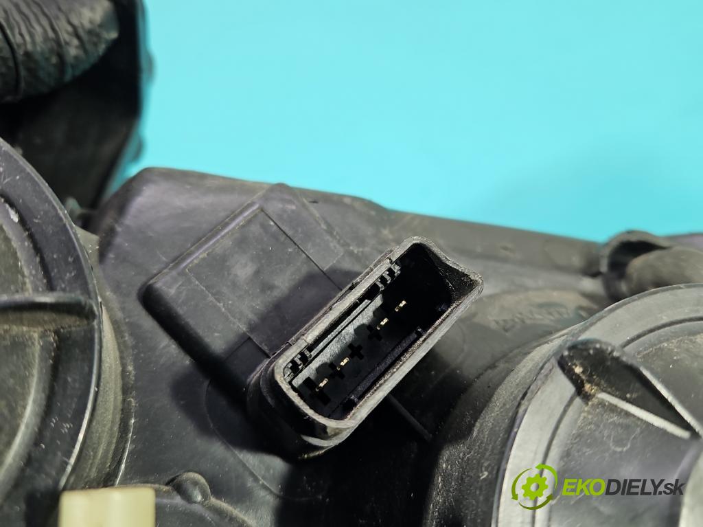 Nissan Almera N16 2000-2006 1.5 16V 98 hp manual 72 kW 1497 cm3 5- světlo pravý  (Pravé přední světlo)