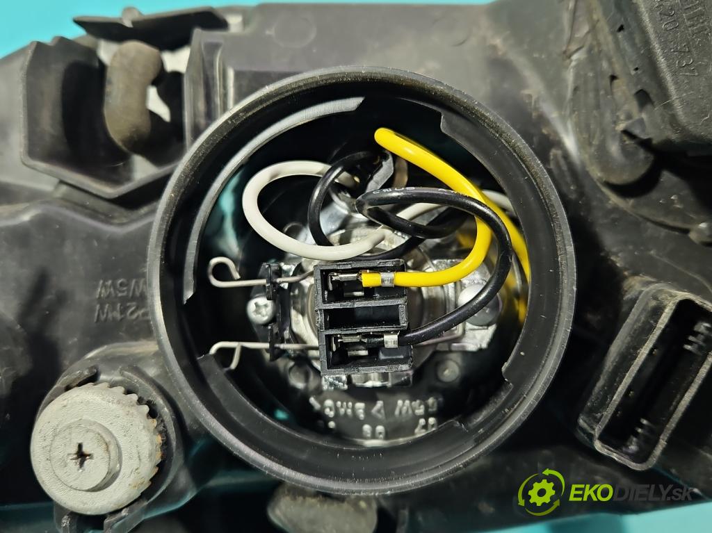 Nissan Almera N16 2000-2006 1.5 16V 98 hp manual 72 kW 1497 cm3 5- světlo pravý  (Pravé přední světlo)