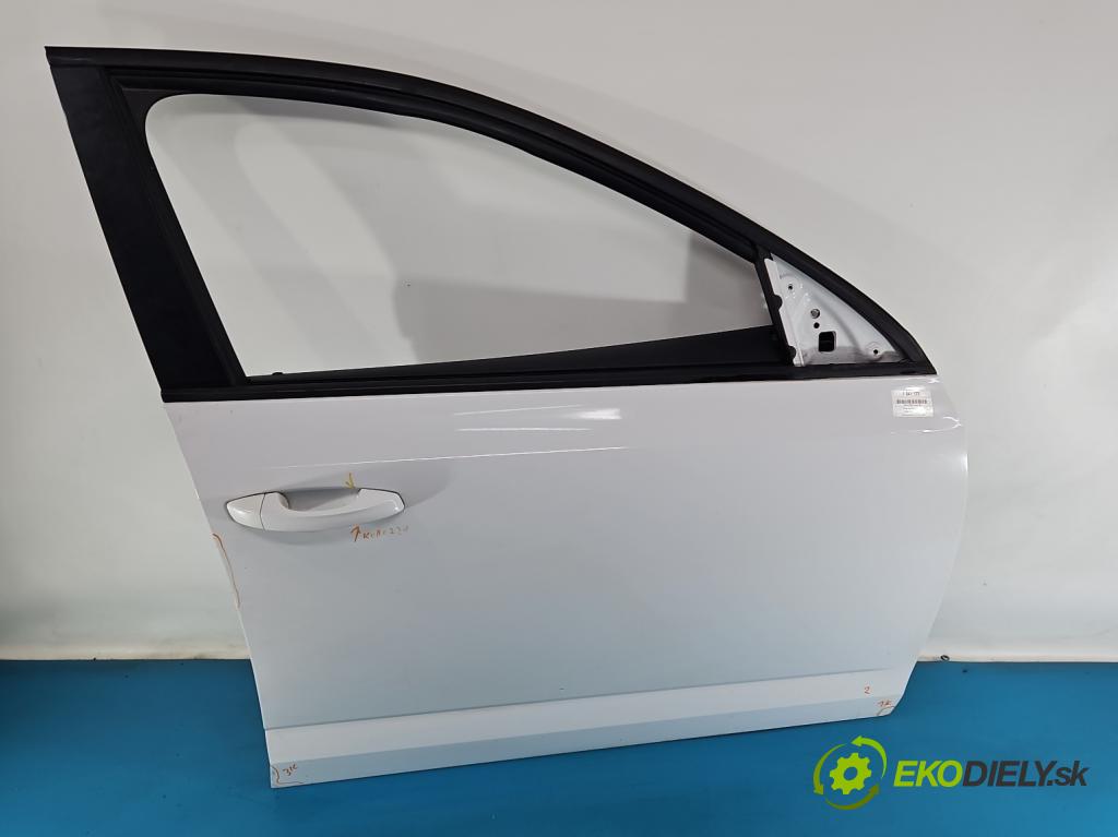 Skoda Octavia III 2013- 2.0 tdi 150 HP manual 110 kW 1968 cm3 5- dvere predné pravé  (Kľučka dverí ostatné)