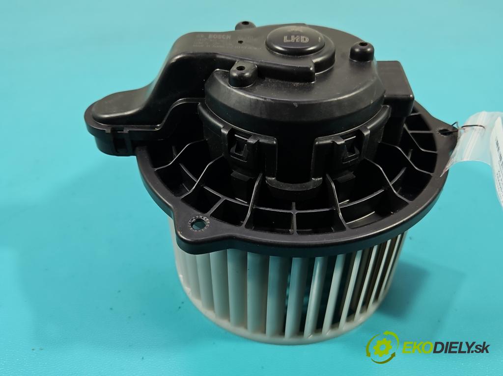 Kia Picanto III  17- 1.2 MPI 84KM manual 61.8 kW 1197 cm3 5- ventilátor vzduchu F0023B2562
