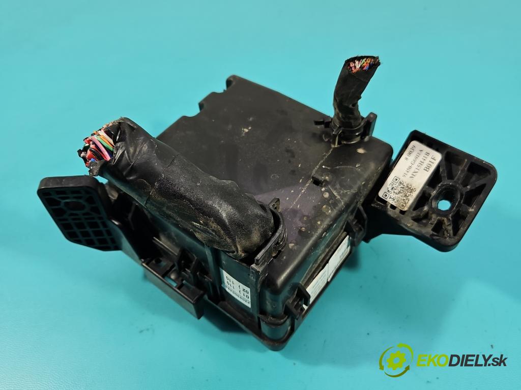 Kia Picanto III  17- 1.2 MPI 84KM manual 61.8 kW 1197 cm3 5- skříňka pojistková 91450-G6011A (Pojistková skříňka)