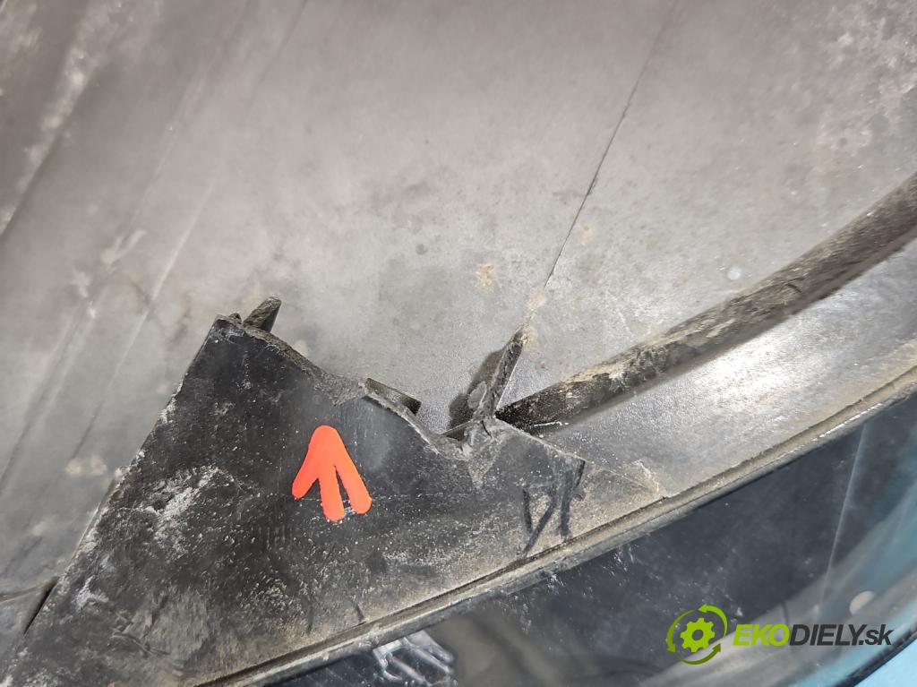 Bmw X6 E71 2007–2014 3.0d 306KM automatic 225 kW 2993 cm3 5- Reflektor: pravý 7271358 (Svetlo predné pravé)