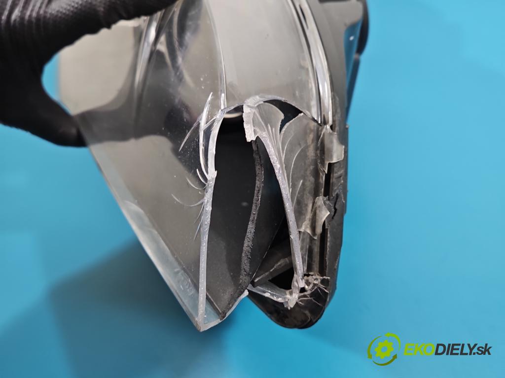 Bmw X6 E71 2007–2014 3.0d 306KM automatic 225 kW 2993 cm3 5- Reflektor: pravý 7271358 (Svetlo predné pravé)