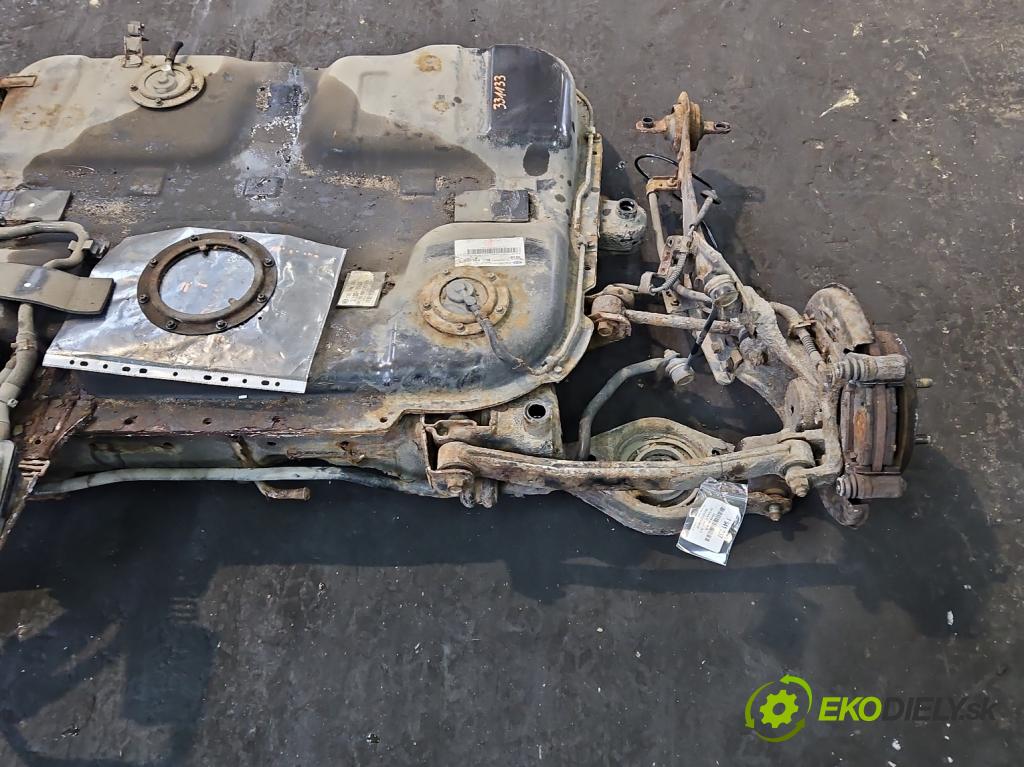 Kia Carens III  2006-2013 2.0 16V 144 HP manual 106 kW 1998 cm3 5- Nádrž: palivo 31100-1D000 (Palivová nádrž)