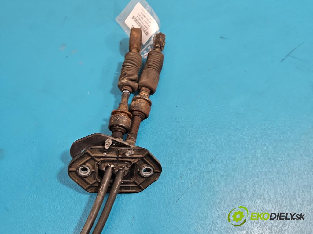 Kia Carens III  2006-2013 2.0 16V 144 HP manual 106 kW 1998 cm3 5- Páka: Změny: stupeň,rýchlosť 43700-2HXXX (Rýchlostná páka (kulisa))