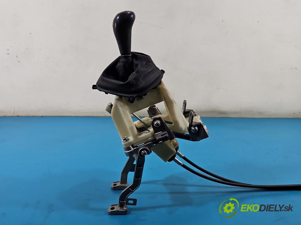 Kia Carens III  2006-2013 2.0 16V 144 HP manual 106 kW 1998 cm3 5- Páka: Změny: stupeň,rýchlosť 43700-2HXXX (Rýchlostná páka (kulisa))