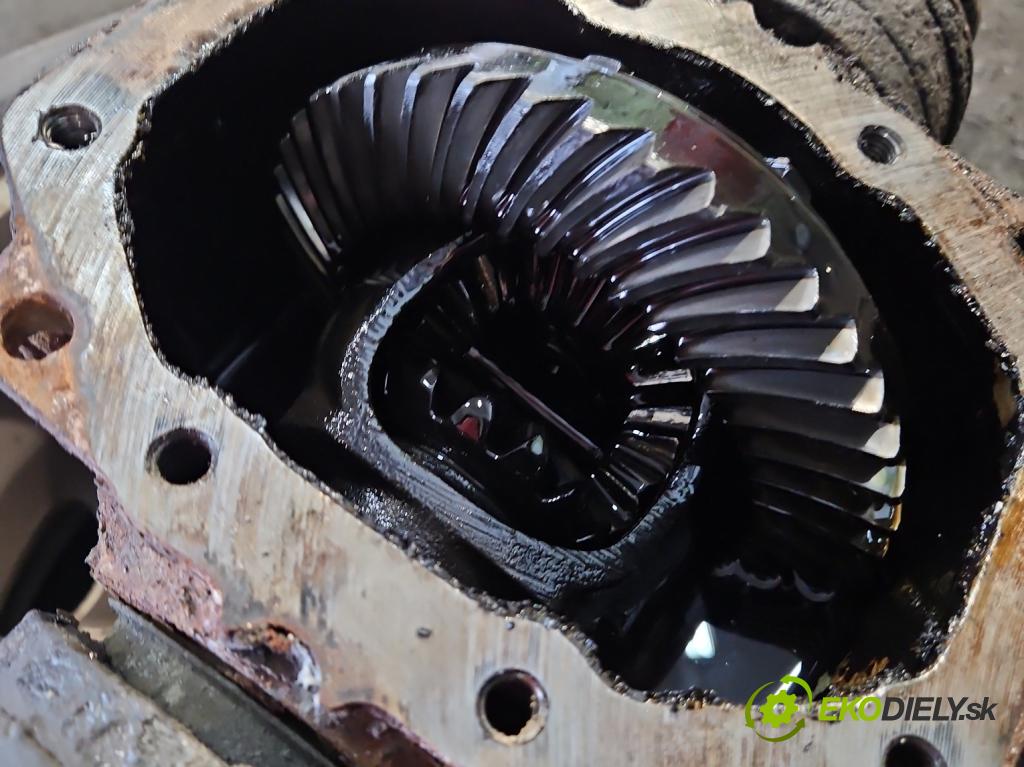 Mercedes C W202 1993-2001 1.8 122 HP manual 90 kW 1799 cm3 4- Most: zadní: