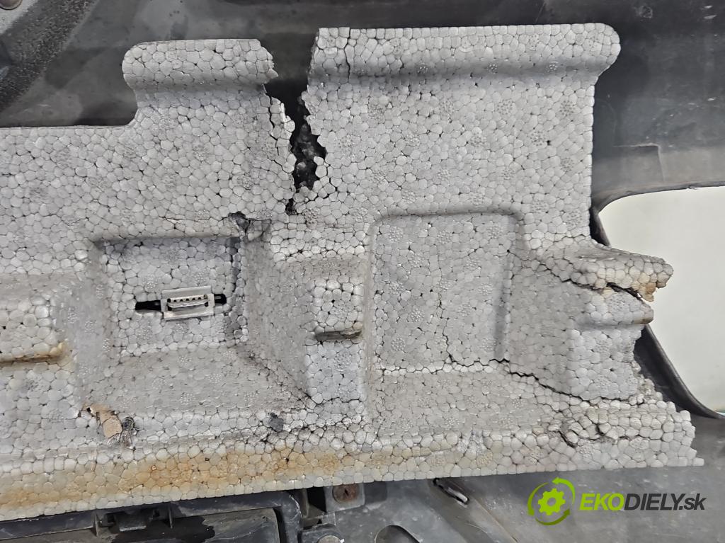 Kia Carens III  2006-2013 2.0 16V 144 HP manual 106 kW 1998 cm3 5- nárazník predné  (Kľučka dverí ostatné)