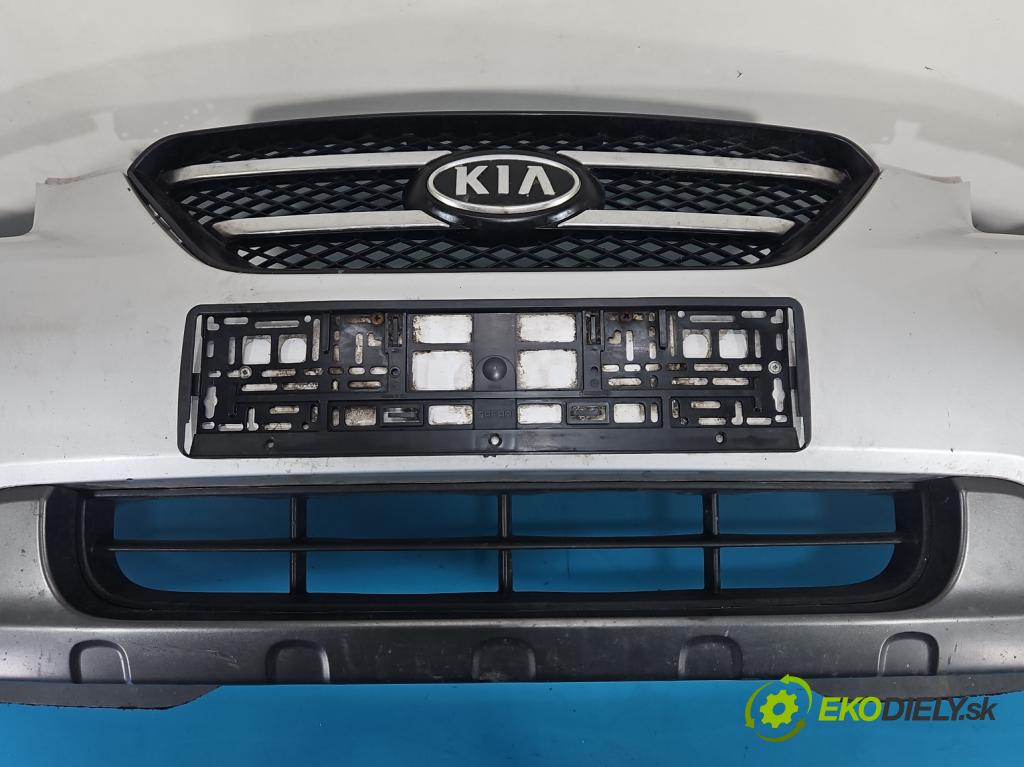 Kia Carens III  2006-2013 2.0 16V 144 HP manual 106 kW 1998 cm3 5- nárazník predné  (Kľučka dverí ostatné)