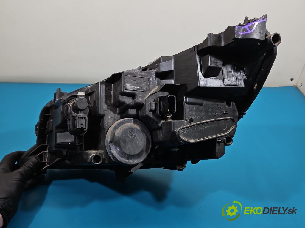 Peugeot 2008 II 2019- 1.2 12V 131 HP automatic 96 kW 1199 cm3 5- Reflektor: pravý 9833036180 (Svetlo predné pravé)