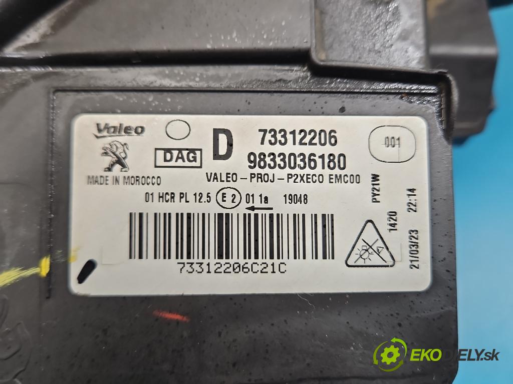 Peugeot 2008 II 2019- 1.2 12V 131 HP automatic 96 kW 1199 cm3 5- Reflektor: pravý 9833036180 (Svetlo predné pravé)