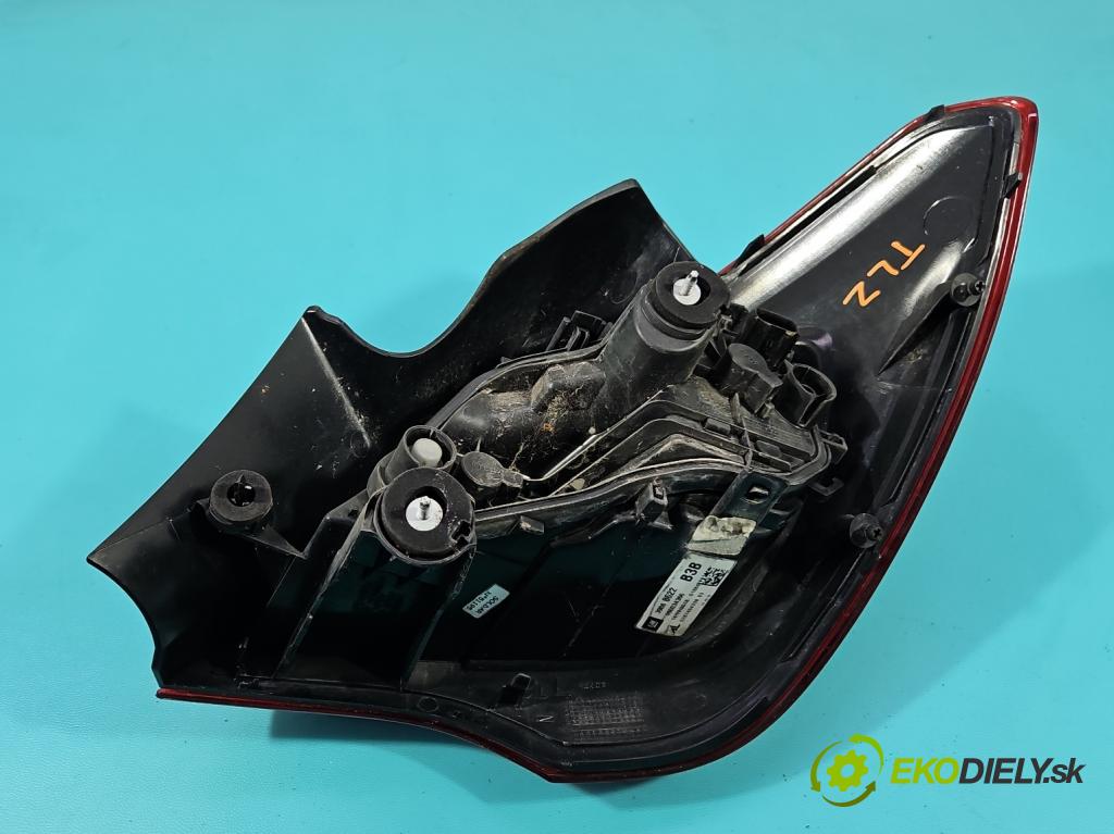 Opel Corsa E 2014-2019 1.4 16V 75 HP manual 55 kW 1398 cm3 5- svetlo / reflektor zadné ľavé 39068622 (Kľučka dverí ostatné)