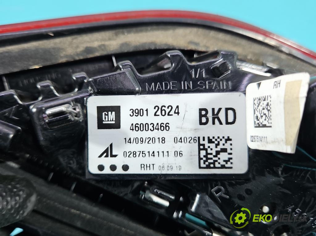 Opel Corsa E 2014-2019 1.4 16V 75 HP manual 55 kW 1398 cm3 5- svetlo / reflektor zadné pravé 39012624 (Kľučka dverí ostatné)