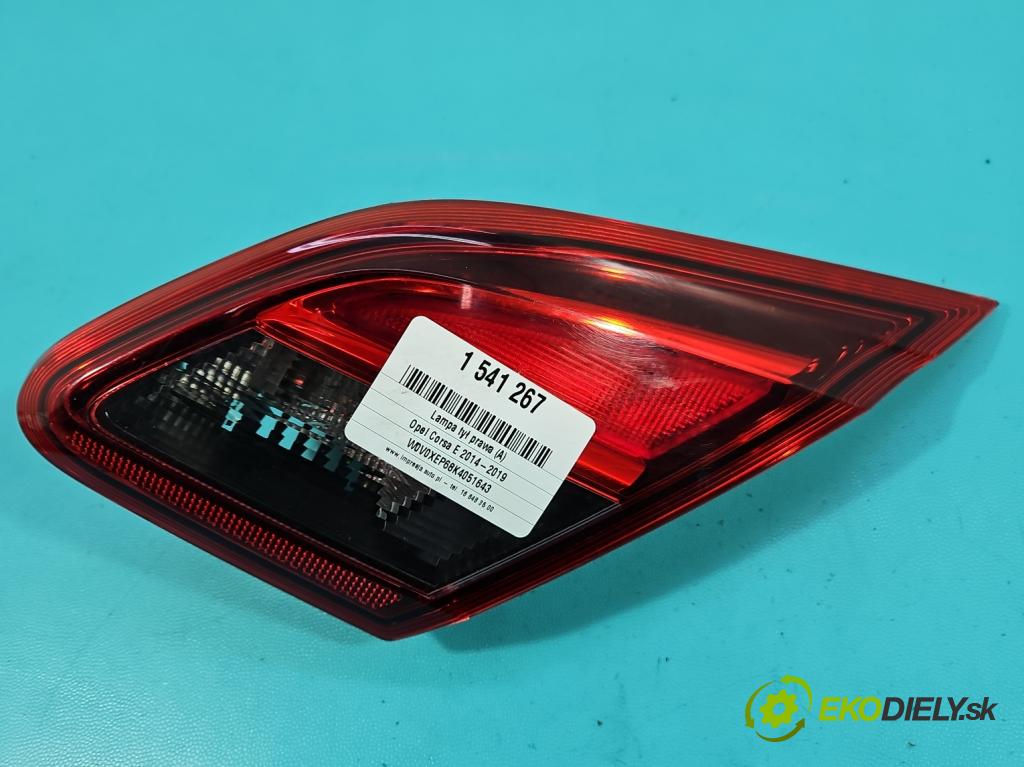 Opel Corsa E 2014-2019 1.4 16V 75 HP manual 55 kW 1398 cm3 5- svetlo / reflektor zadné pravé 39012624 (Kľučka dverí ostatné)