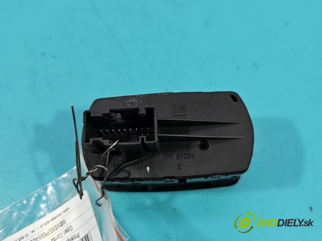 Opel Corsa E 2014-2019 1.4 16V 75 HP manual 55 kW 1398 cm3 5- prepínač okien spätných zrkadiel 13430017