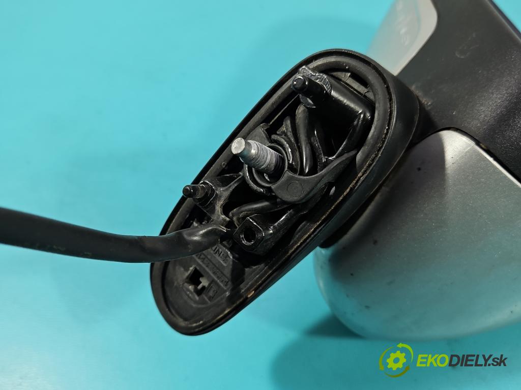 Opel Corsa E 2014-2019 1.4 16V 75 HP manual 55 kW 1398 cm3 5- zrkadlo ľavé  (Kľučka dverí ostatné)