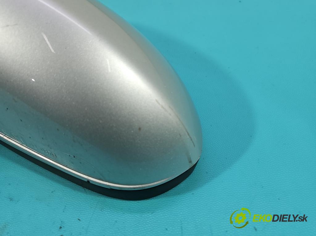 Opel Corsa E 2014-2019 1.4 16V 75 HP manual 55 kW 1398 cm3 5- zrkadlo ľavé  (Kľučka dverí ostatné)