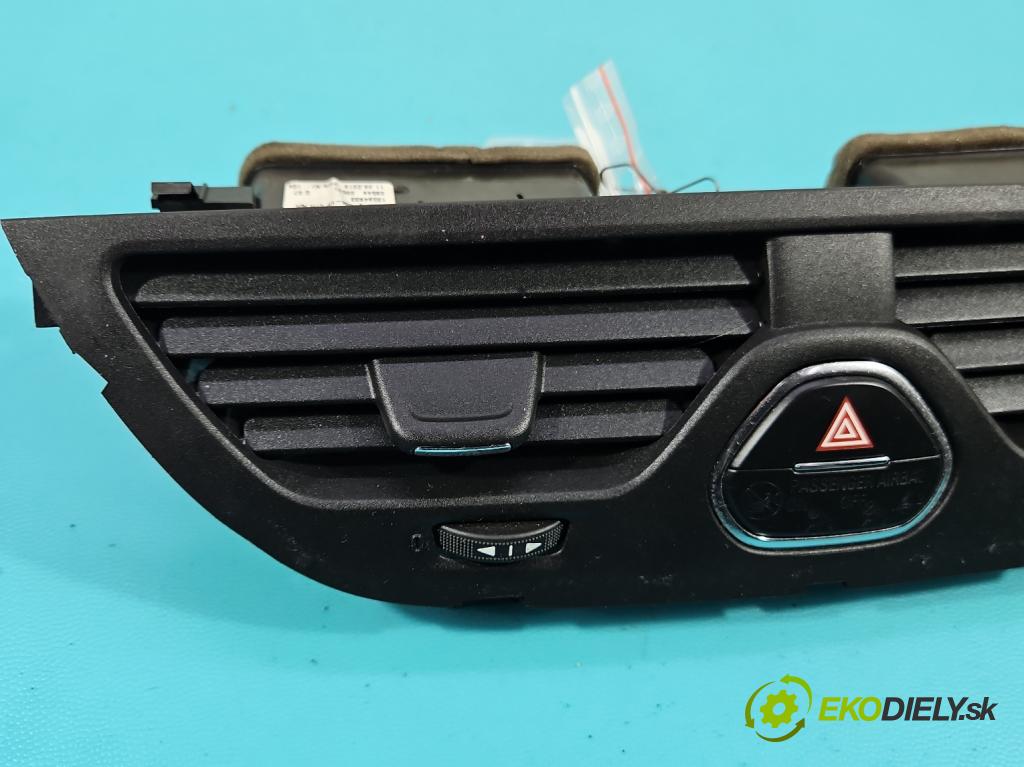 Opel Corsa E 2014-2019 1.4 16V 75 HP manual 55 kW 1398 cm3 5- Mřížka: kúrenia stredová 13384933 (Mriežka kúrenia (fukár))