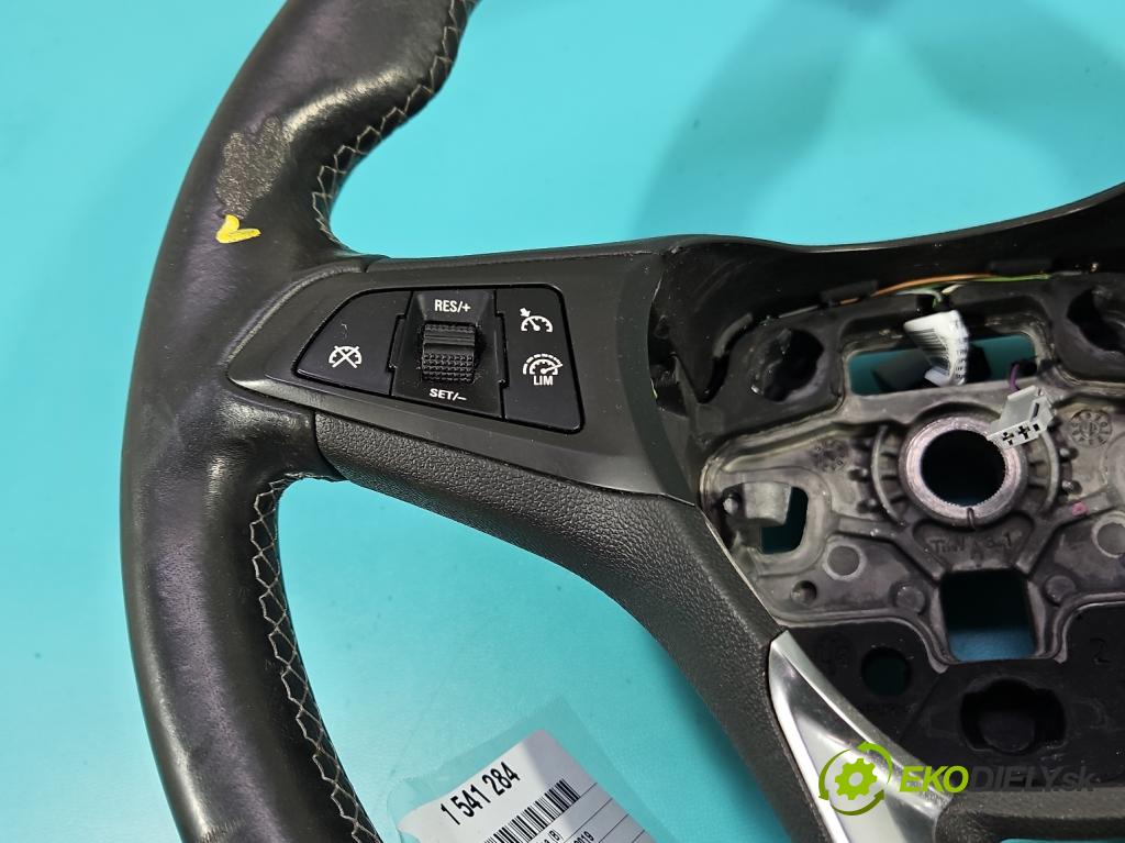 Opel Corsa E 2014-2019 1.4 16V 75 HP manual 55 kW 1398 cm3 5- volant 34269597A (Volant)