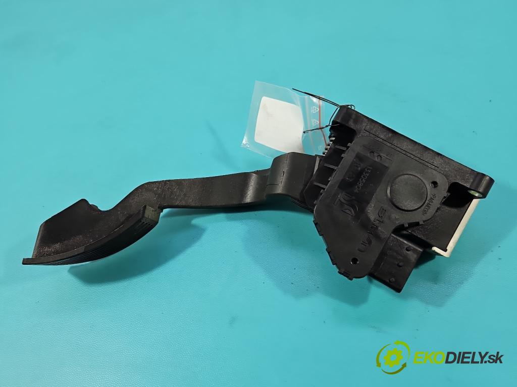 Opel Corsa E 2014-2019 1.4 16V 75 HP manual 55 kW 1398 cm3 5- pedal plyn potenciometr: 13305804