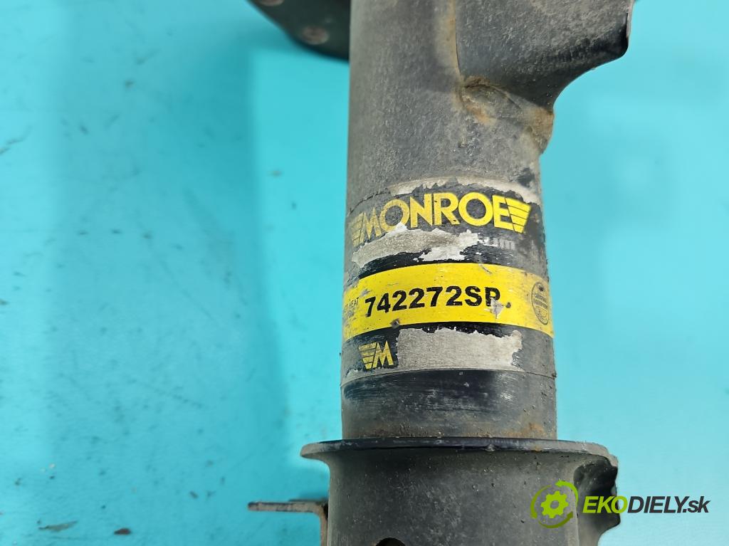 Opel Corsa E 2014-2019 1.4 16V 75 HP manual 55 kW 1398 cm3 5- tlmič predné pravý 742272SP (Kľučka dverí ostatné)