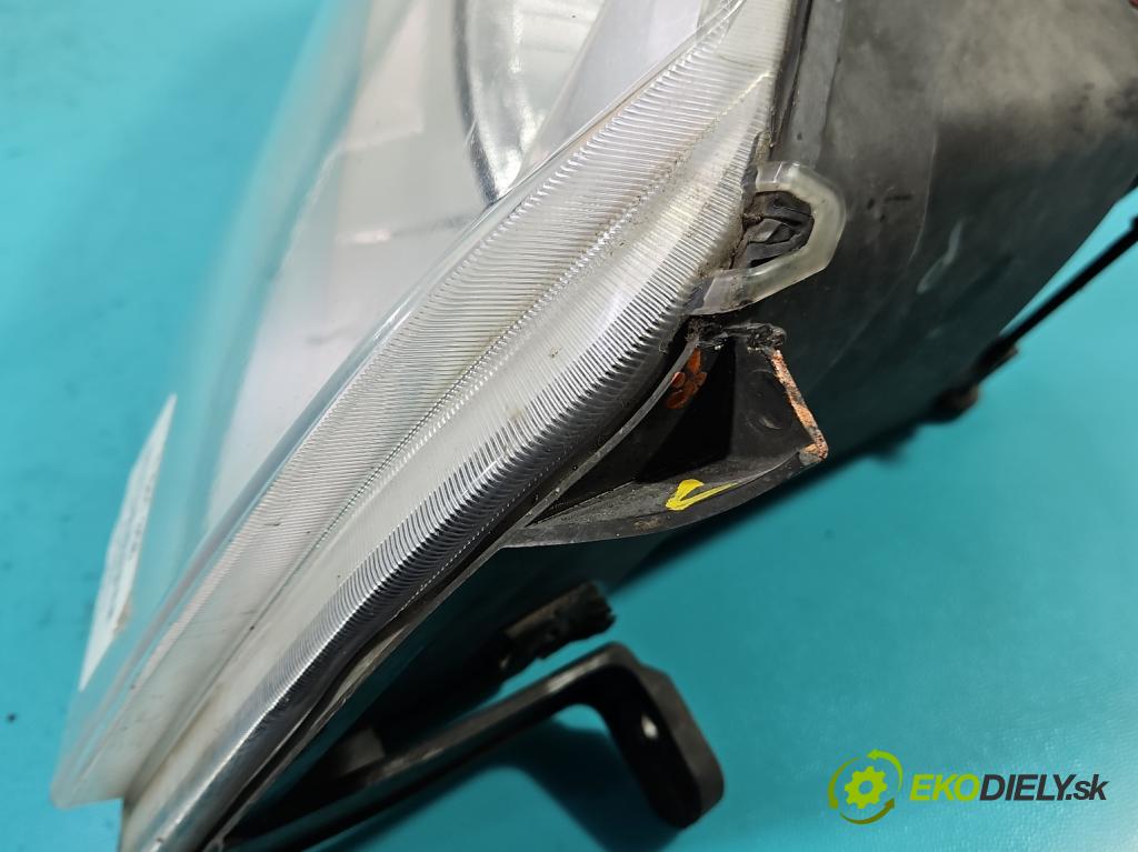 Dodge Caliber 2.0 CRD 140 HP manual 103 kW 1968 cm3 5- Reflektor: pravý  (Svetlo predné pravé)