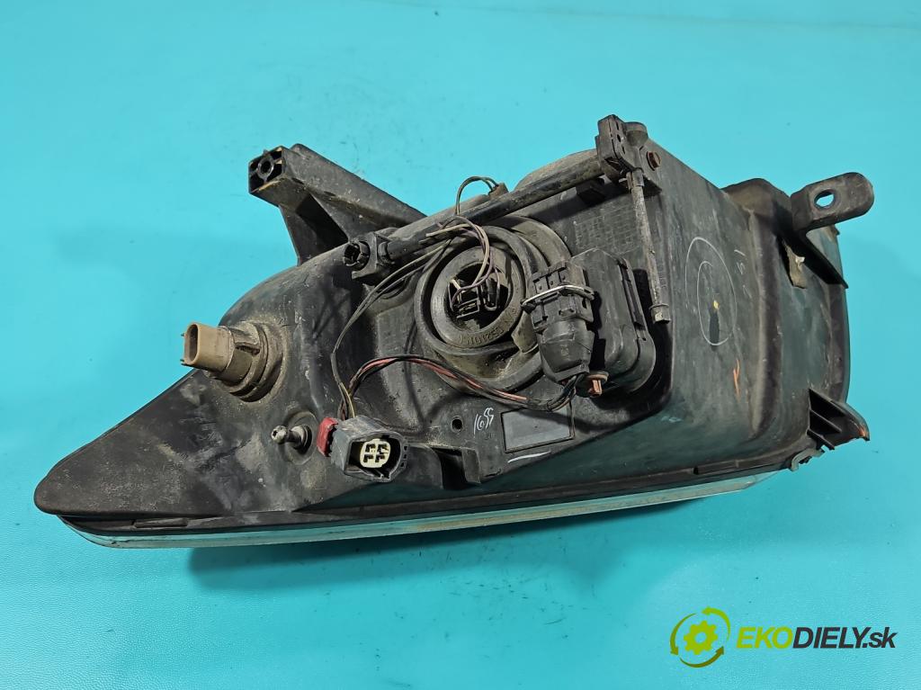 Dodge Caliber 2.0 CRD 140 HP manual 103 kW 1968 cm3 5- Reflektor: pravý  (Svetlo predné pravé)