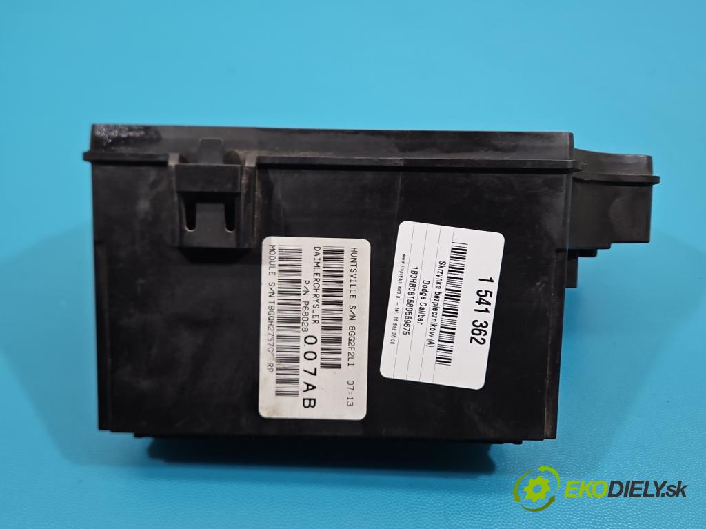 Dodge Caliber 2.0 CRD 140 hp manual 103 kW 1968 cm3 5- skříňka pojistková P68028007AB (Pojistková skříňka)