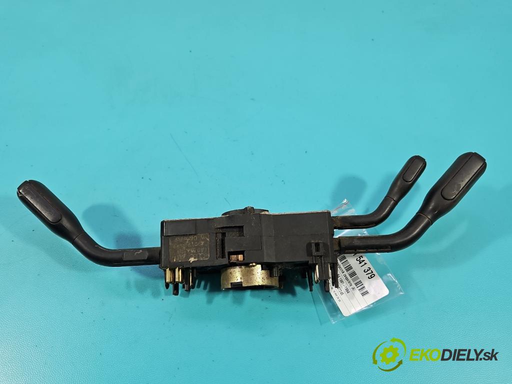 Audi 80 B4 1991-1994 2.0 90 HP manual 66 kW 1984 cm3 4- prepínač komplex:  (Prepínacie páčky pod volantom)