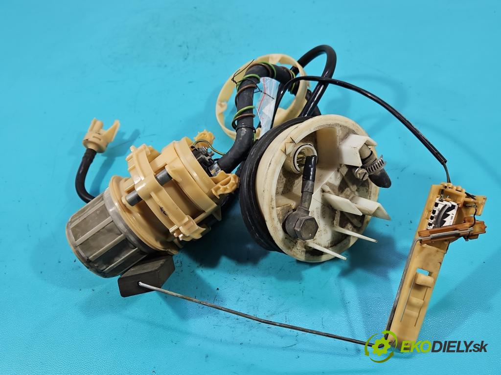 Audi 80 B4 1991-1994 2.0 90 HP manual 66 kW 1984 cm3 4- čerpadlo palivo 8A0201319A