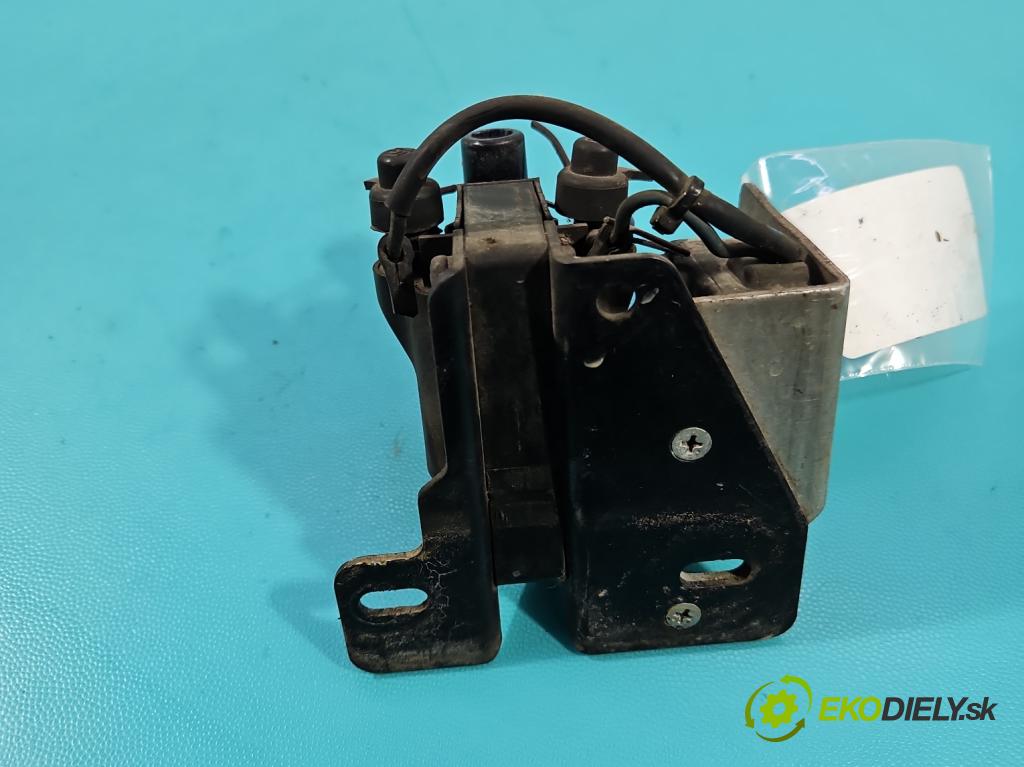 Audi 80 B4 1991-1994 2.0 90 HP manual 66 kW 1984 cm3 4- cievka zapaľovacia  (Zapaľovacia cievka)