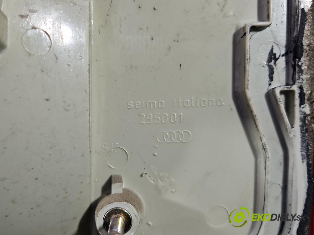 Audi 80 B4 1991-1994 2.0 90 HP manual 66 kW 1984 cm3 4- svetlo / reflektor zadné ľavé  (Kľučka dverí ostatné)