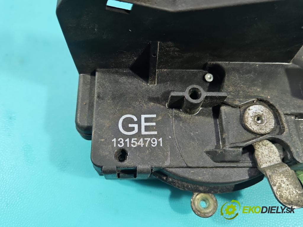 Opel Meriva A 2002-2010 1.8 16V 125 HP manual 92 kW 1796 cm3 5- zámok predné ľavý 13154791