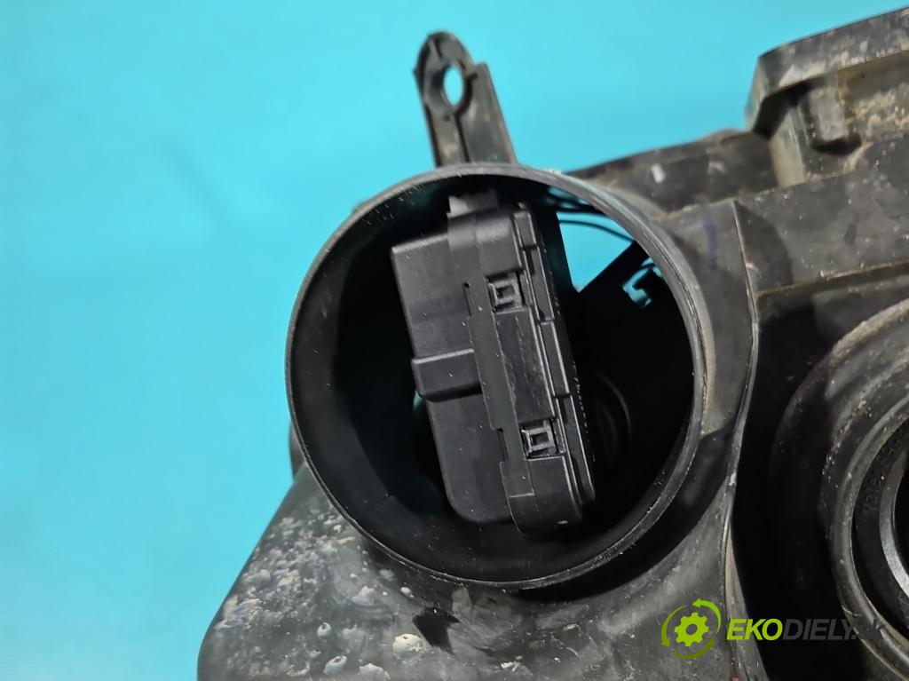 Opel Meriva A 2002-2010 1.8 16V 125 HP manual 92 kW 1796 cm3 5- Reflektor: pravý 93321053 (Svetlo predné pravé)