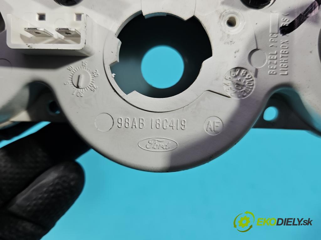 Ford Focus Mk1 1998-2004 1.6 16V 101 HP manual 74 kW 1596 cm3 5- panel kúrenia 1S4H-18C419-BA