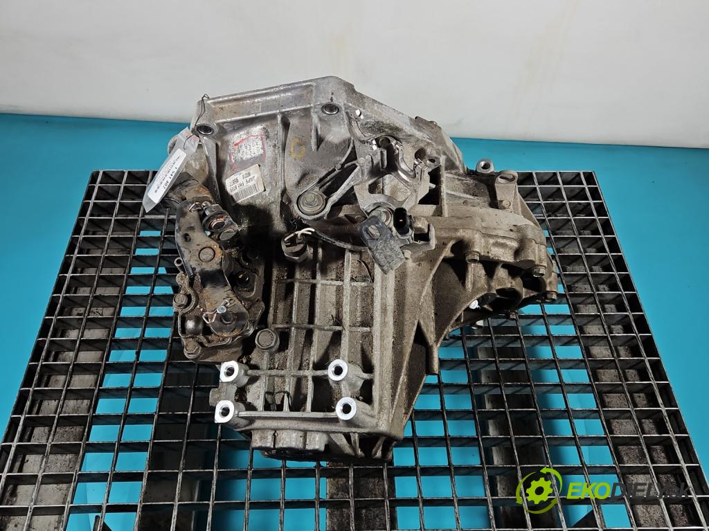 Kia Picanto III  17- 1.2 MPI 84KM manual 61.8 kW 1197 cm3 5- prevodovka stupeň,rýchlosť manual 8TE9MD