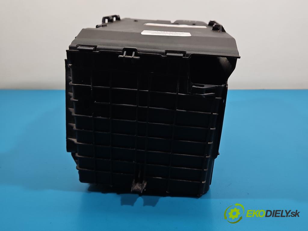 Citroen C4 Cactus 2014-2020 1.6 hdi 92 HP automatic 68 kW 1560 cm3 5- obal akumulatora 9801801880