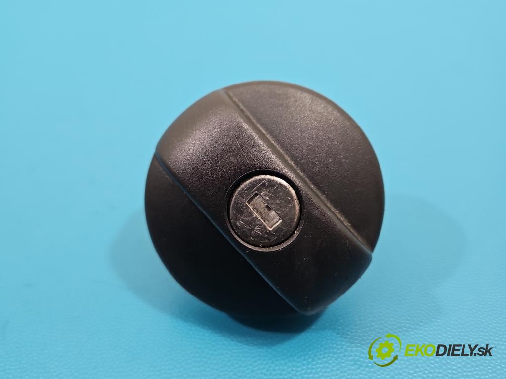 Citroen C4 Cactus 2014-2020 1.6 hdi 92 HP automatic 68 kW 1560 cm3 5- rukoväť predné ľavé mimo: 9802977380 (Kľučka dverí vonkajšia predná ľavá)