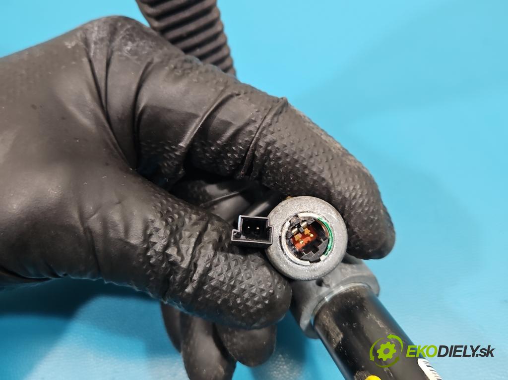 Bmw X6 E71 2007–2014 3.0d 306KM automatic 225 kW 2993 cm3 5- pas bezpečnosť: predné pravý 3065664