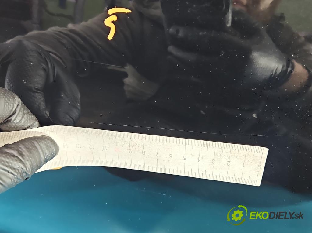 Citroen DS4 11-15 2.0 hdi 163 hp manual 120 kW 1997 cm3 5- dveře přední pravé  (Klika dveří ostatní)