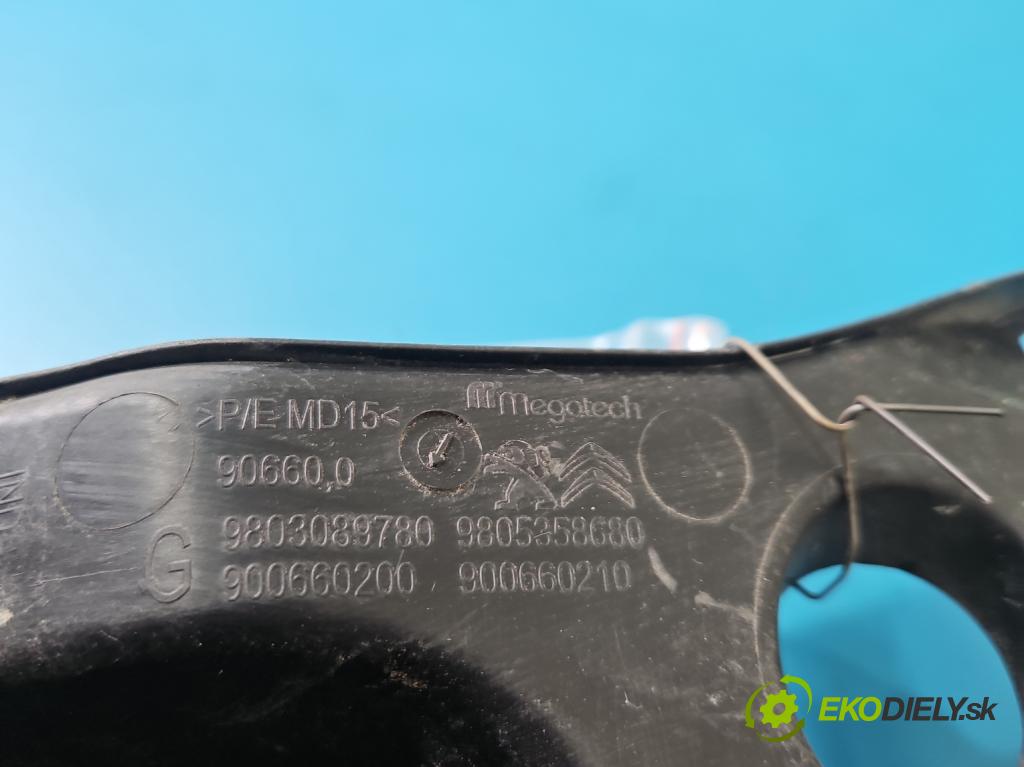 Citroen C4 Cactus 2014-2020 1.6 hdi 92 HP automatic 68 kW 1560 cm3 5- torpédo 980159668A (Torpédo (plast pod čelným sklom))